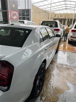 کرایسلەر 300